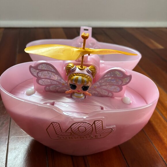 LOL Surprise Magic Flyers: Sky Starling & Flutter Star - Hand Guided Flying Doll - Picture 7 of 8